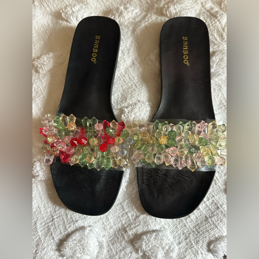 New Bamboo Beaded Unique Sandals - Picture 3 of 6